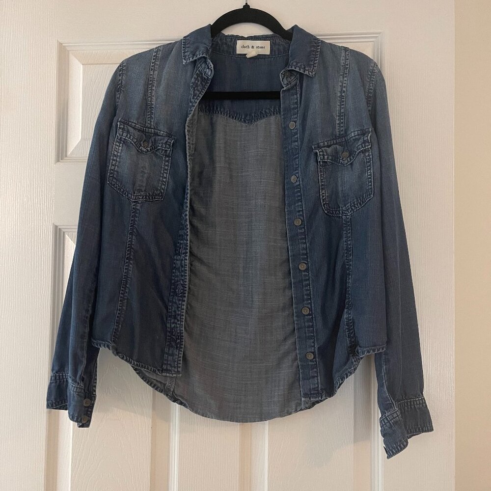 Cloth and Stone Chambray Button Down Lightweight Top Size XS